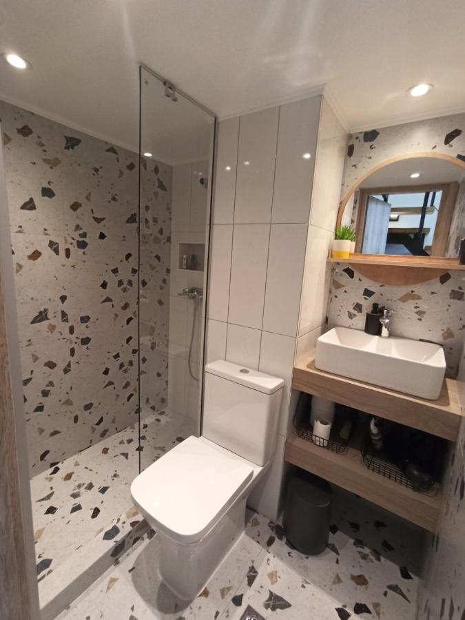 City Center Loft With Private Parking Kavála Ngoại thất bức ảnh