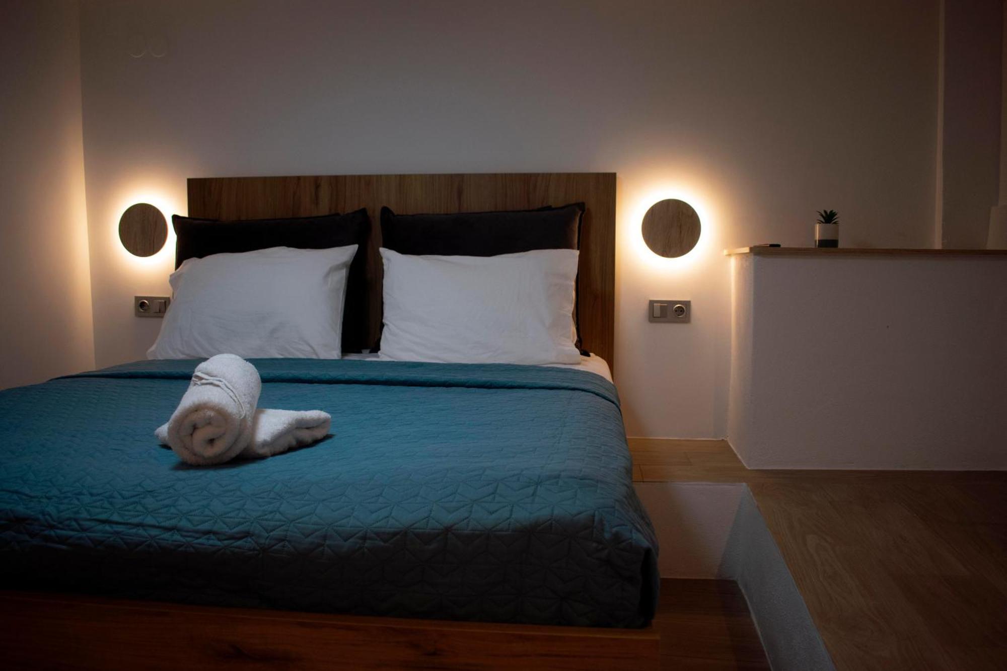 City Center Loft With Private Parking Kavála Ngoại thất bức ảnh