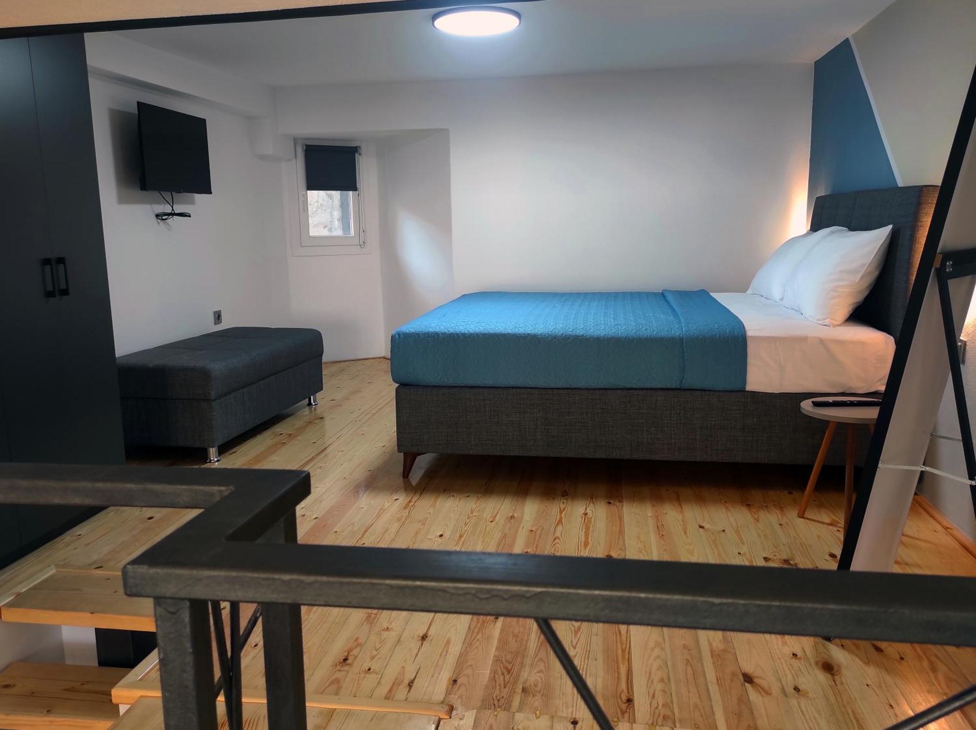 City Center Loft With Private Parking Kavála Ngoại thất bức ảnh