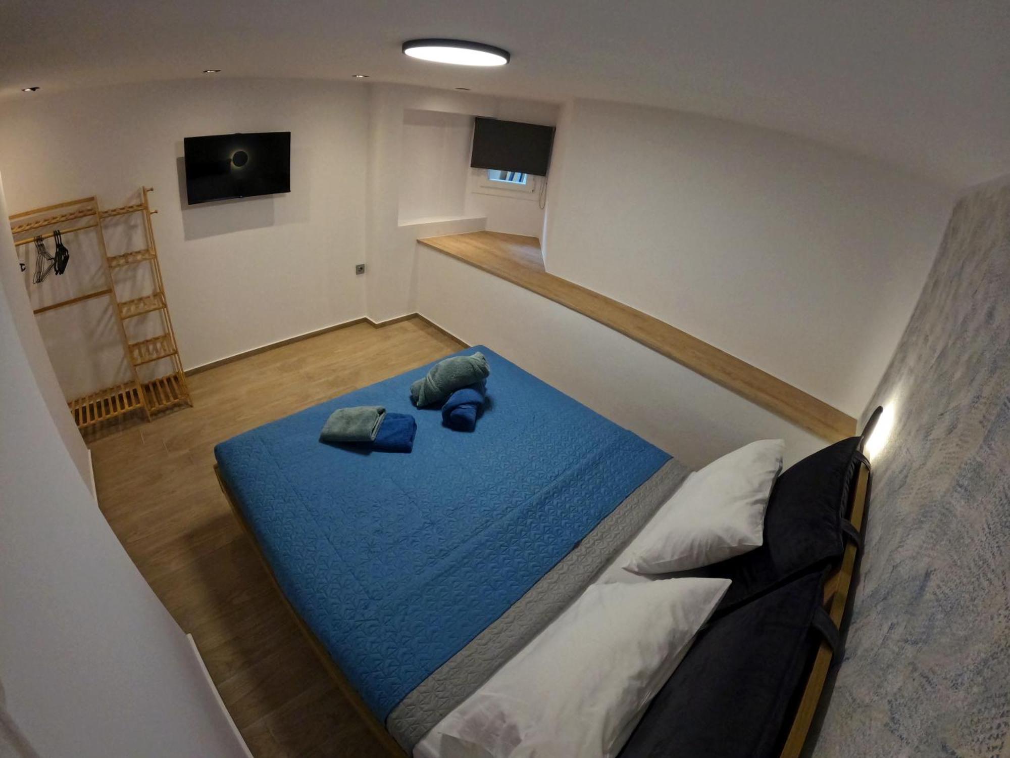 City Center Loft With Private Parking Kavála Ngoại thất bức ảnh