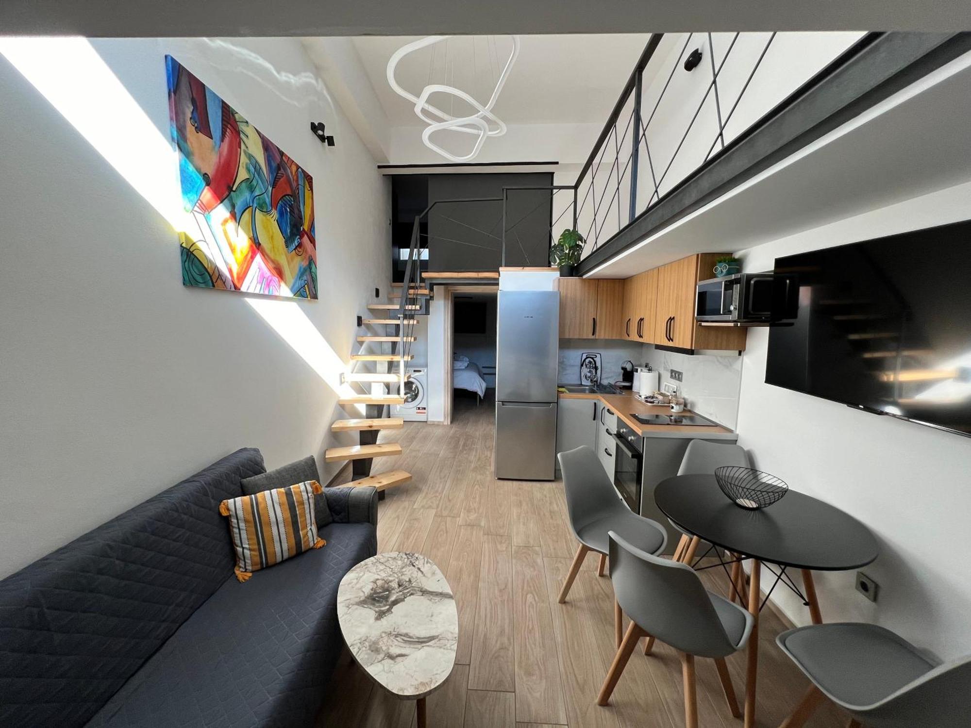 City Center Loft With Private Parking Kavála Ngoại thất bức ảnh