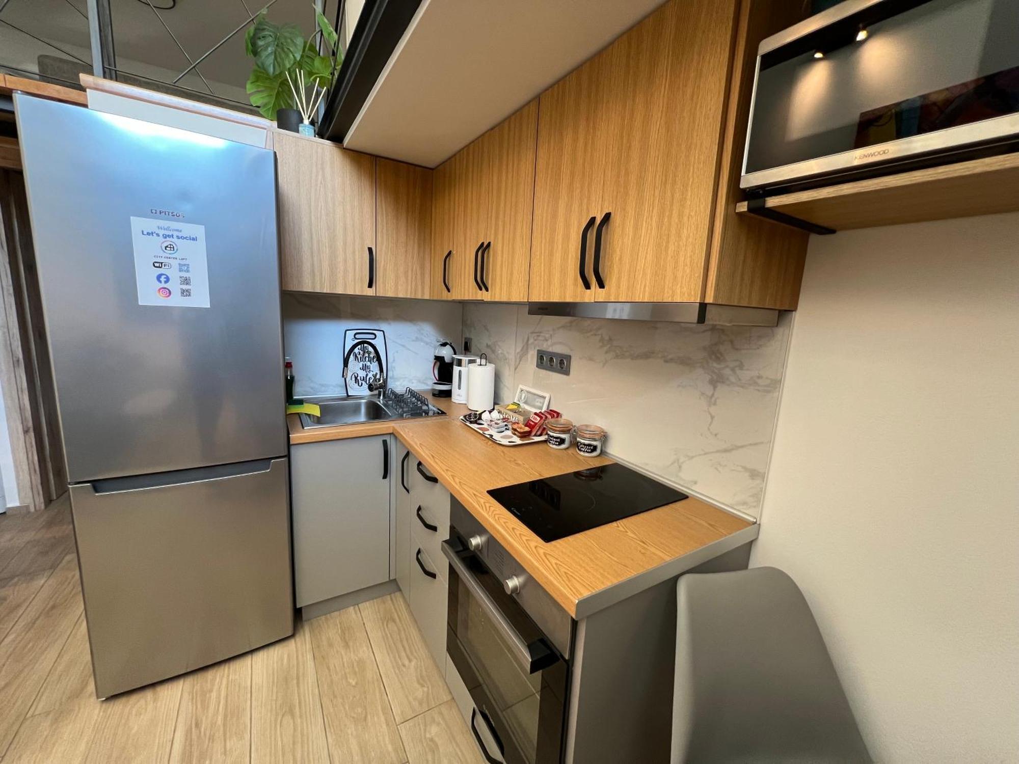 City Center Loft With Private Parking Kavála Ngoại thất bức ảnh