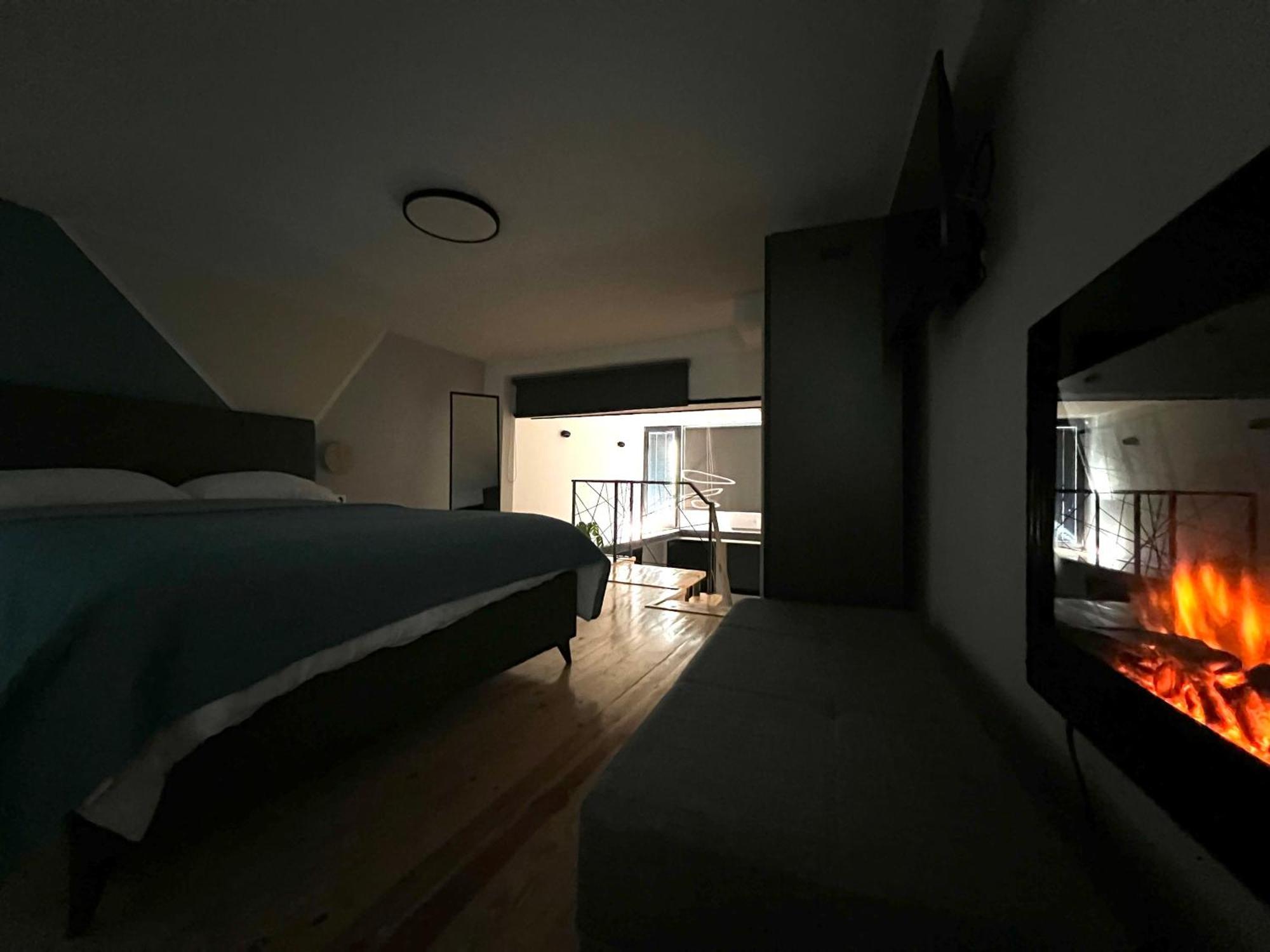 City Center Loft With Private Parking Kavála Ngoại thất bức ảnh